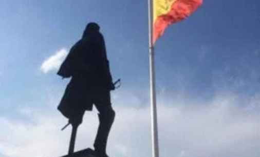 Colon contra el apagón de la democracia