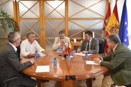 La Junta de Castilla y León adjudica casi 3.500 puestos de trabajo de forma definitiva La Junta de Castilla y León adjudica casi 3.500 puestos de trabajo de forma definitiva