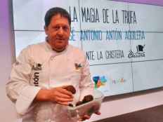 El cocinero José Antonio Antón (La Chistera), jurado en el I Campeonato de Tapas y Pinchos de Palencia