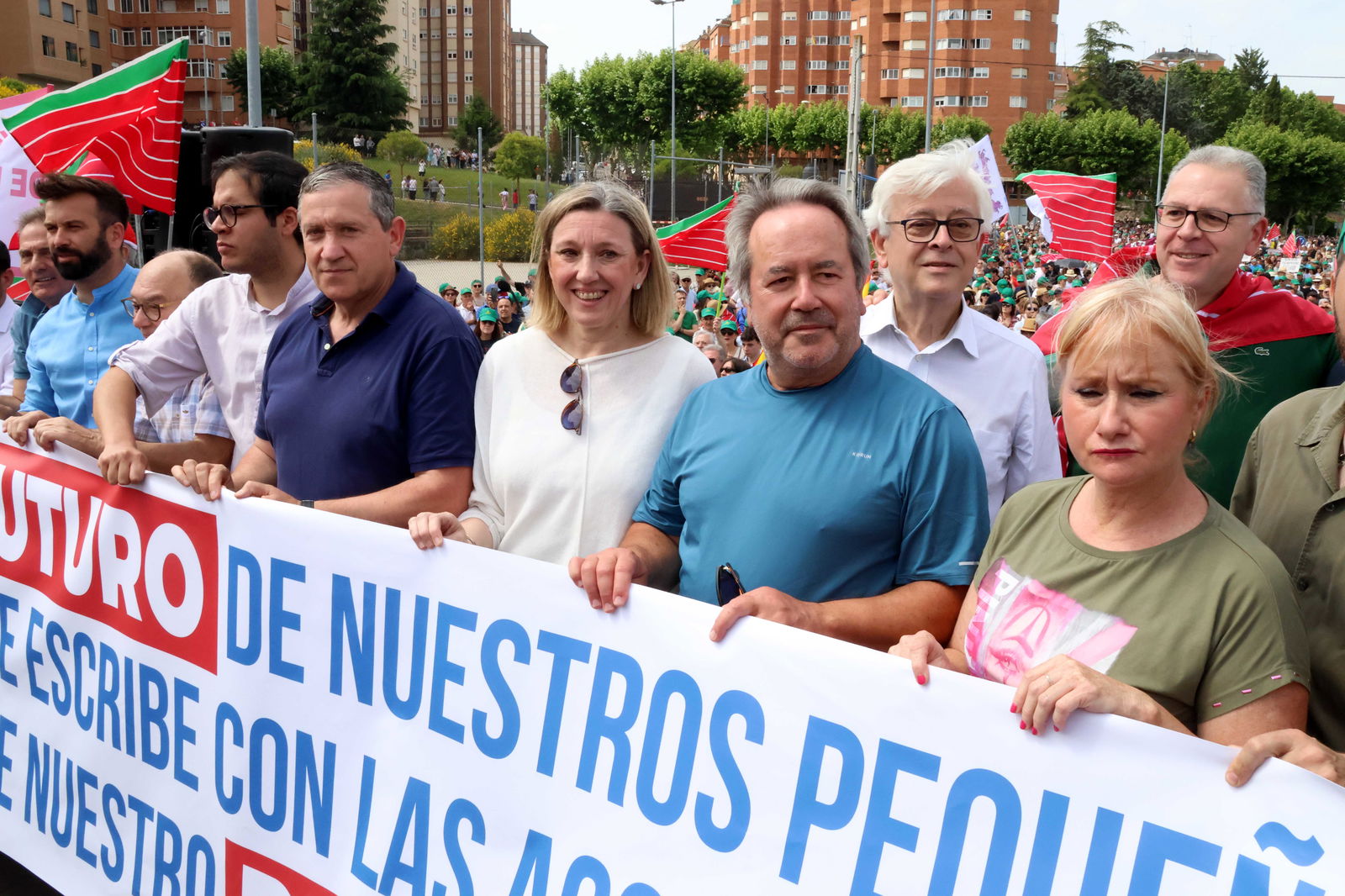 Manifestación en Zamora y Segovia contra supresión de paradas del AVE