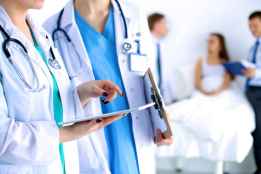 Sanidad impulsa estrategia más atractiva para fidelizar a medicos residentes