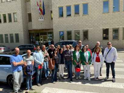 Denuncian improvisación en implantación de 1º y 2º de ESO en centro educativo de Camaretas Denuncian improvisación en implantación de 1º y 2º de ESO en centro educativo de Camaretas