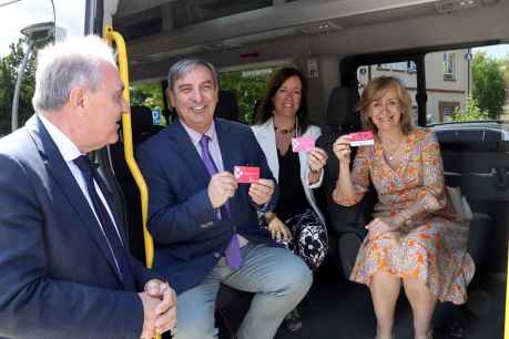 La Junta instala 377 paradas inteligentes del transporte público en toda la Comunidad