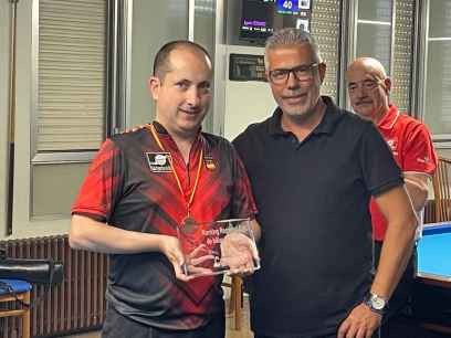 Carlos Cortés revalida liderato en Ranking Regional de Billar a Tres Bandas