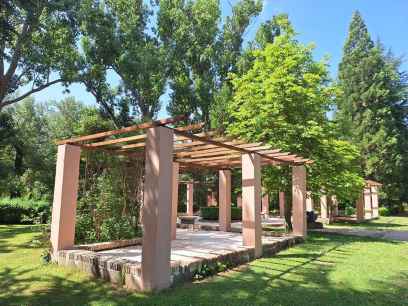 Almazán restaura y pone en uso la pérgola del paseo de La Arboleda Almazán restaura y pone en uso la pérgola del paseo de La Arboleda