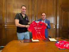 Diputación firma primer convenio con el Club Balonmano Ágreda