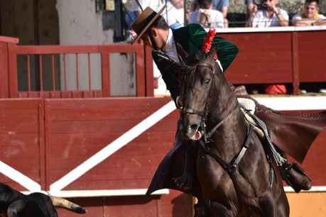 Sergio Pérez triunfa en corrida de rejones de feria taurina de San Juan 2025