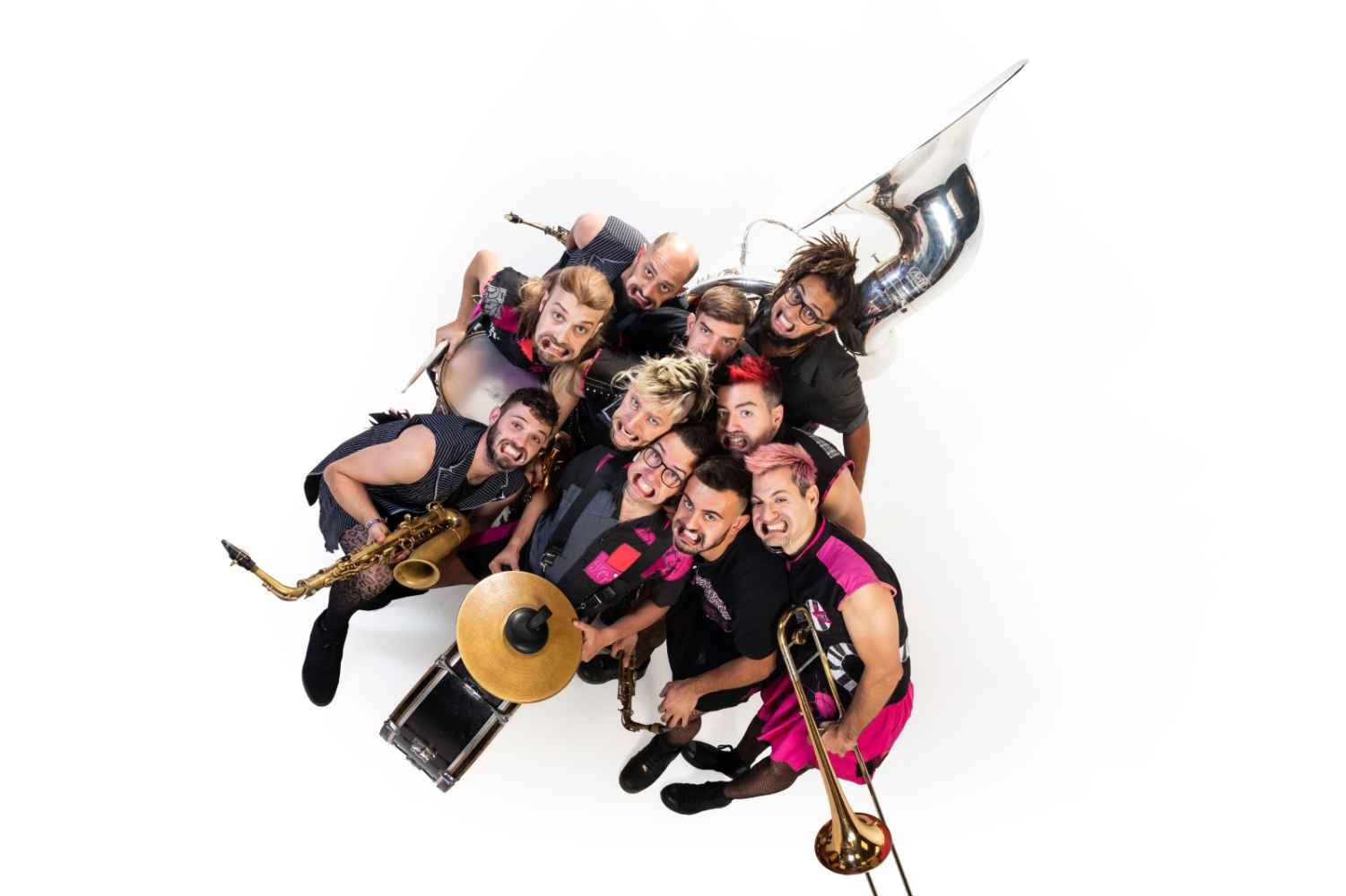 La charanga Artistas del Gremio regresa a Velilla de los Ajos La charanga Artistas del Gremio regresa a Velilla de los Ajos