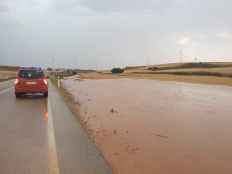 Amenaza de inundación de carretera CL-116, tras tormenta