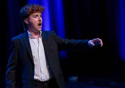 El joven tenor Francisco José Cruz gana XII Concurso Internaconal de Canto "Un Futuro DeArte" El joven tenor Francisco José Cruz gana XII Concurso Internaconal de Canto "Un Futuro DeArte"