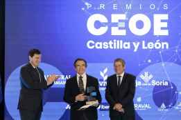Mañueco reafirma apoyo de la Junta a empresarios y destaca estabilidad de Castilla y León