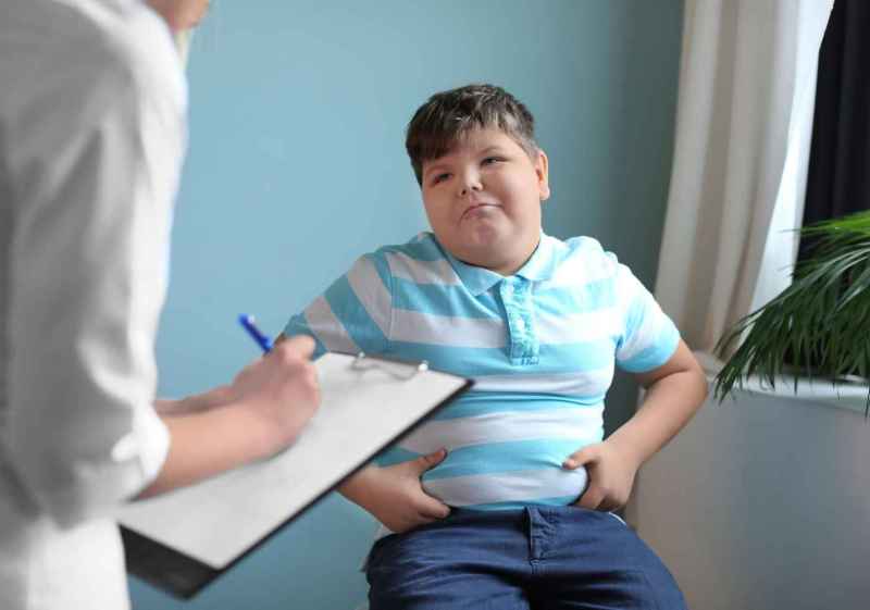 Sanidad analiza la obesidad infantil con datos clínicos de menores