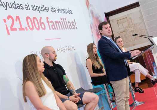Mañueco presenta cifras récord de ayudas al alquiler de vivienda en la Comunidad