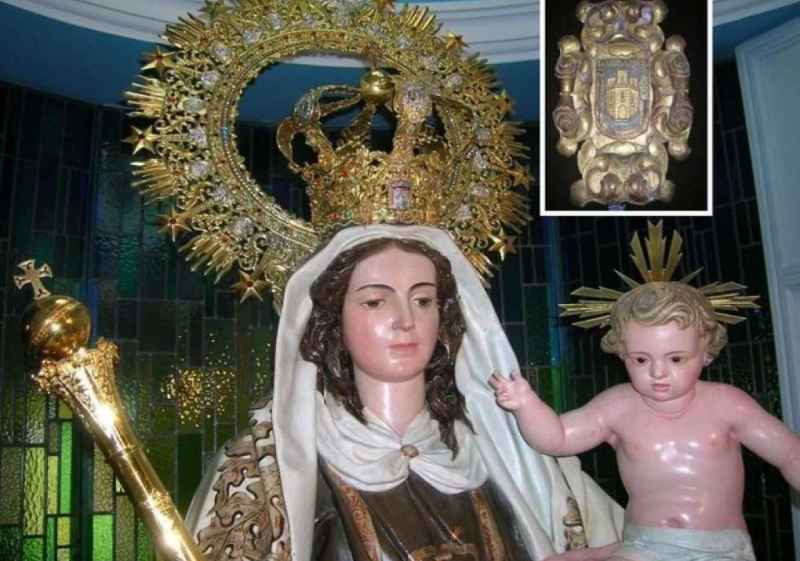 El Burgo comienza oficialmente el verano, en la fiesta del Carmen, con el baile de "La Rueda" 