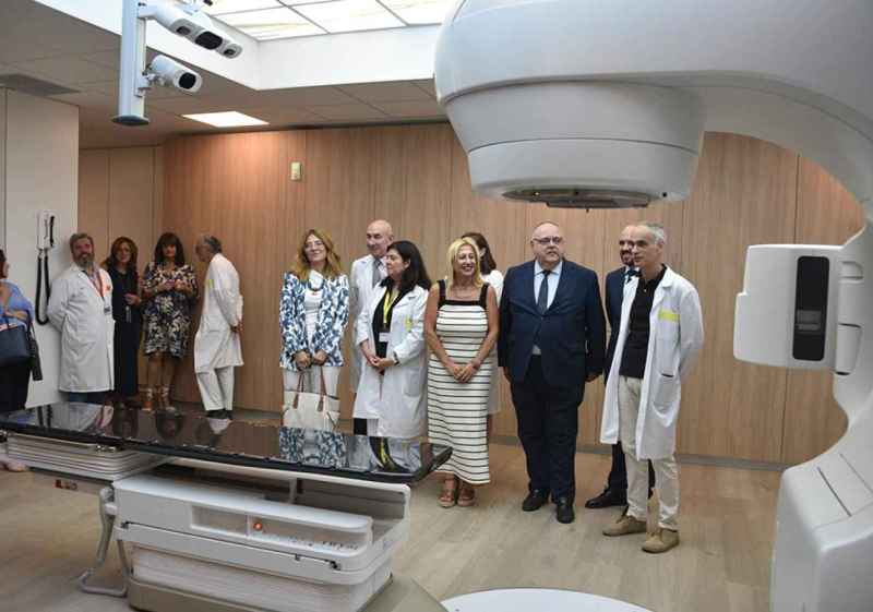 La Junta presenta la unidad satélite de radioterapia en hospital de Soria