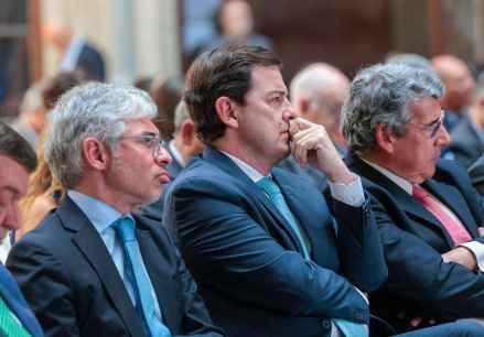Mañueco advierte que cupo catalán pone en peligro inversiones en la Comunidad