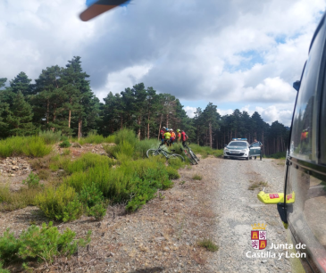 Auxiliado ciclista accidentado en Santa Cruz del Valle Urbión
