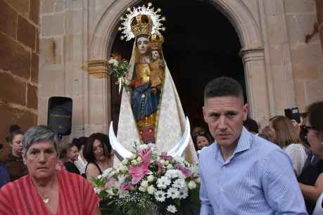 Cabrejas del Pinar. Virgen de la Blanca, quien te viene a ver...