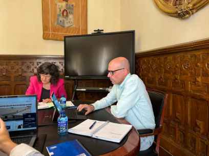 Diputación dictamina preacuerdo para garantizar continuidad del servicio en la residencia de El Royo Diputación dictamina preacuerdo para garantizar continuidad del servicio en la residencia de El Royo