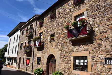 Estampas de Almarza y su peculiar arquitectura