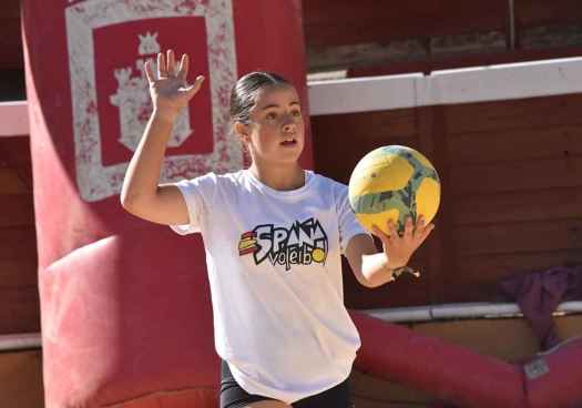 El voleibol toma la plaza de toros de Soria un verano más