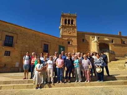 Los alumnos de la Universidad Santa Catalina visitan la exposición “Ibérica Pura” en Morón de Almazán