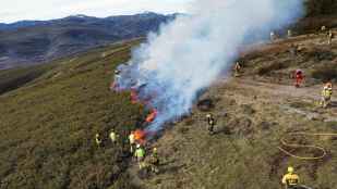 Perímetro de seguridad en incendio forestal de Cuevas del Valle