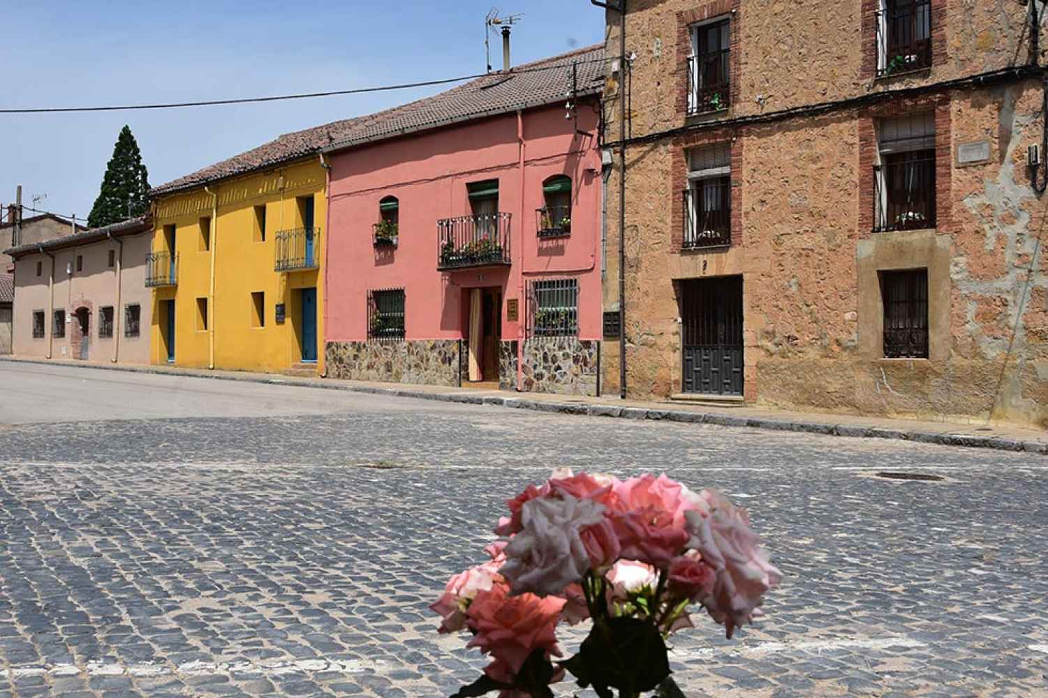 Quintana Redonda: de tierra roja, cántaros negros