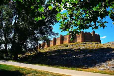 El majestuoso castillo de Berlanga de Duero