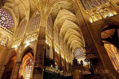 "Las Catedrales Góticas de Castilla y León” protagonizan los cursos de Santa Catalina "Las Catedrales Góticas de Castilla y León” protagonizan los cursos de Santa Catalina