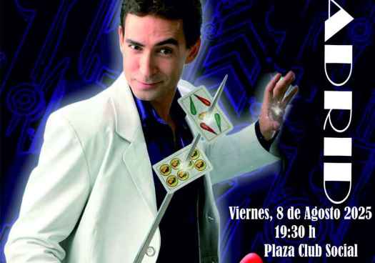 El showman Carlos Madrid actúa en Torrevicente El showman Carlos Madrid actúa en Torrevicente