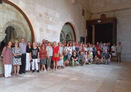 Visita de los alumnos de Universidad Santa Catalina a exposición en catedral de Burgos Visita de los alumnos de Universidad Santa Catalina a exposición en catedral de Burgos