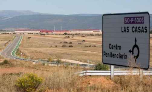 Conductor herido en colisión de dos vehículos en rotonda de Las Casas Conductor herido en colisión de dos vehículos en rotonda de Las Casas