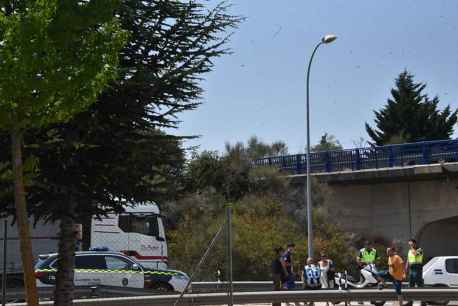 Motorista herido tras caída en la entrada a Soria Motorista herido tras caída en la entrada a Soria