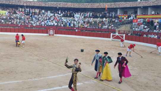 Gran faena de Julio Méndez y una buena impresión de Martín Morilla 