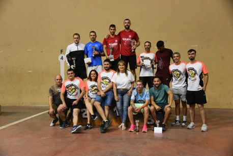 Garray disputa su torneo de frontenis: 24 parejas y ganadores locales