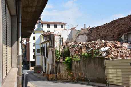 Patrimonio autoriza control arqueológico en desescombro de muralla de calle Alberca Patrimonio autoriza control arqueológico en desescombro de muralla de calle Alberca
