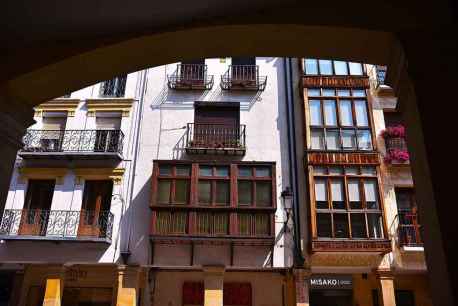 Soria: balcones y balconadas en el céntrico 