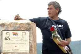 Recuerdo y Dignidad reedita novela 
