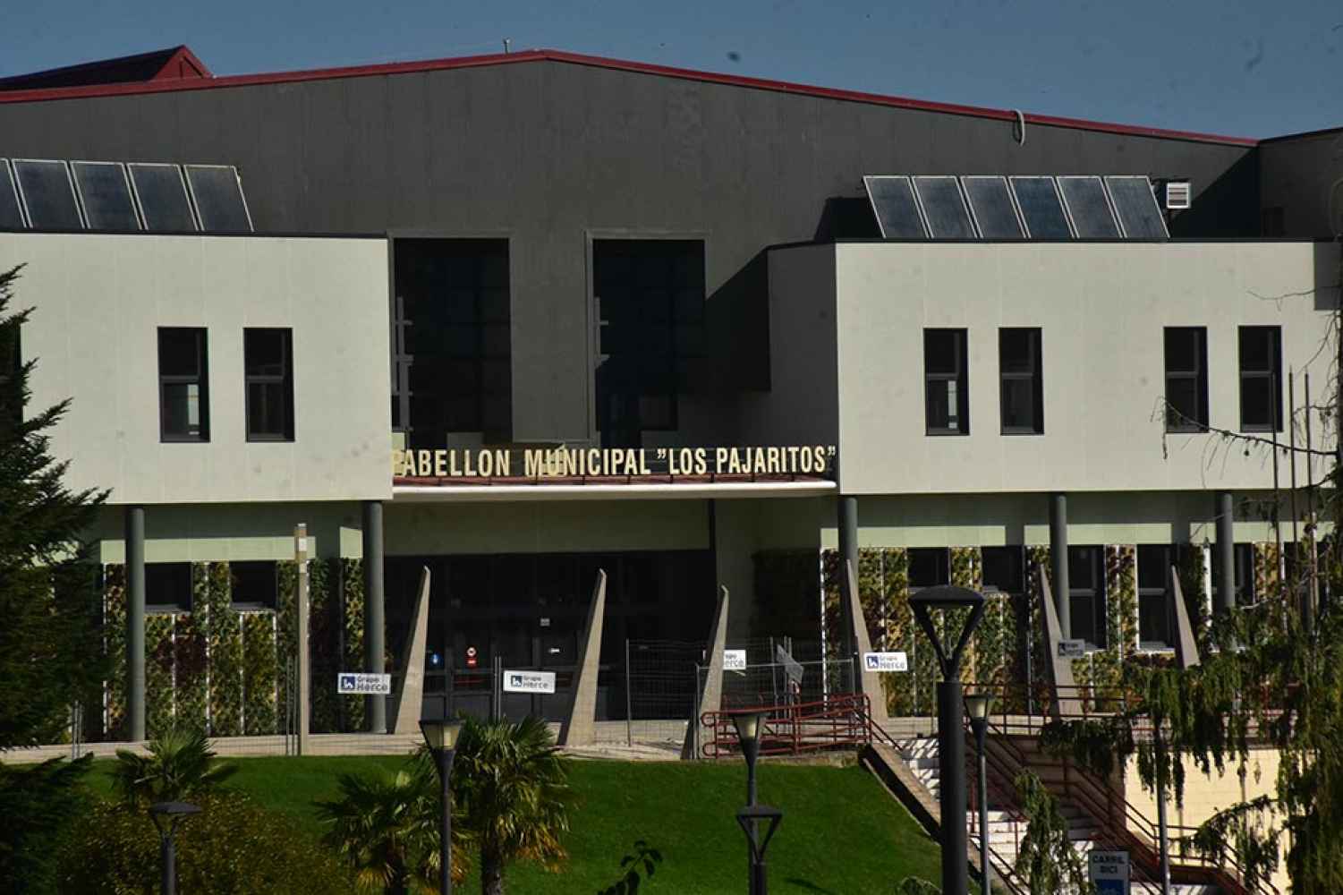 El remodelado pabellón de Los Pajaritos sigue pendiente de recepción de obras