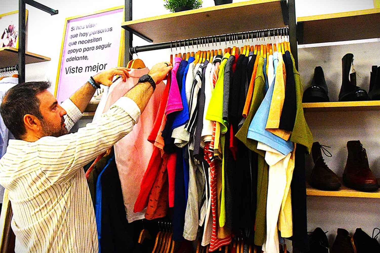 Moda re-, la tienda de segunda mano en Soria, duplica su superficie comercial