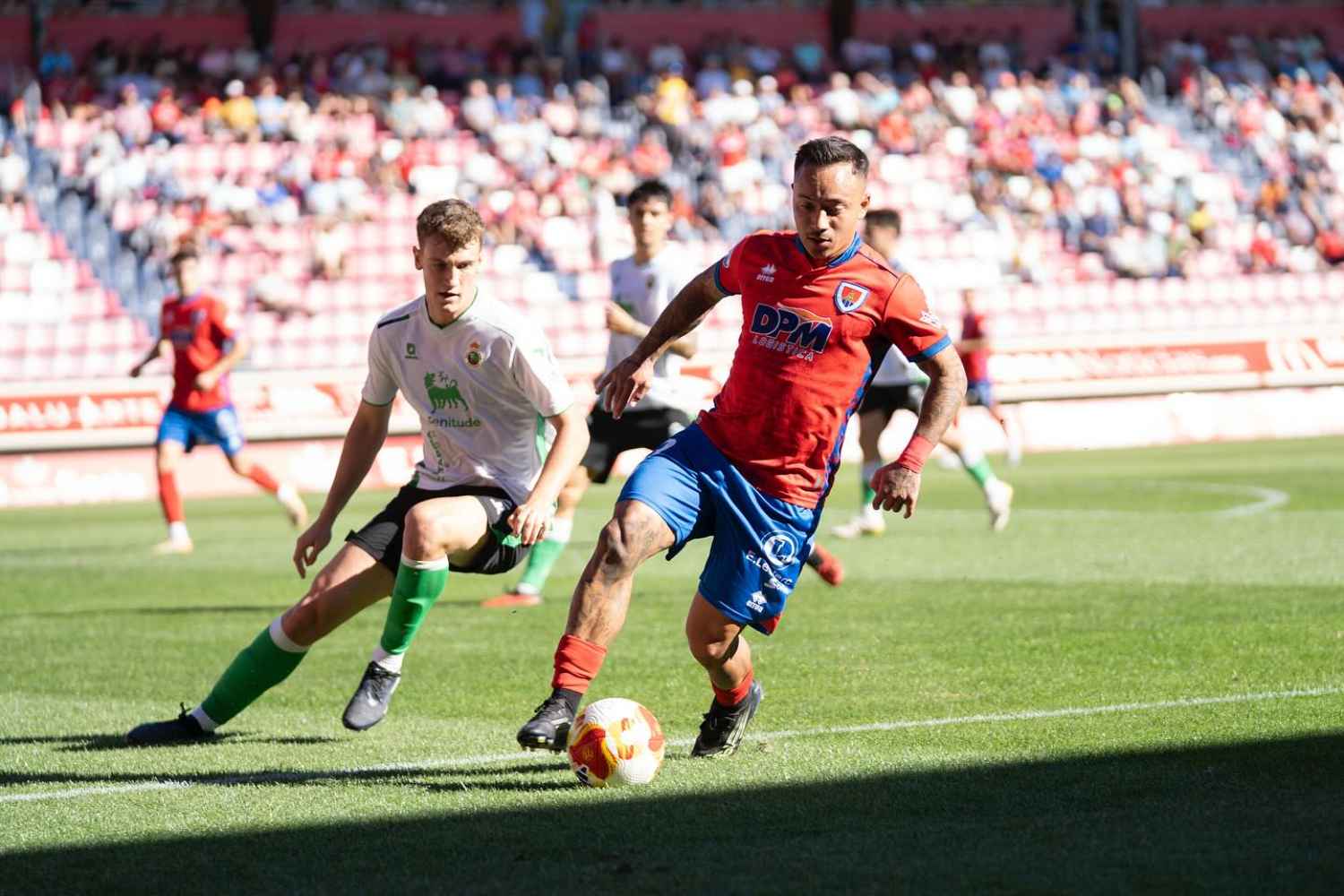El Numancia suma su primera victoria de la temporada frente al Rayo Cantabria