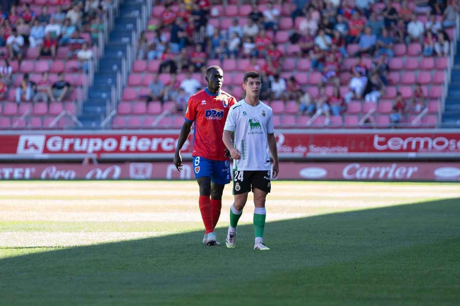 El Numancia suma su primera victoria de la temporada frente al Rayo Cantabria