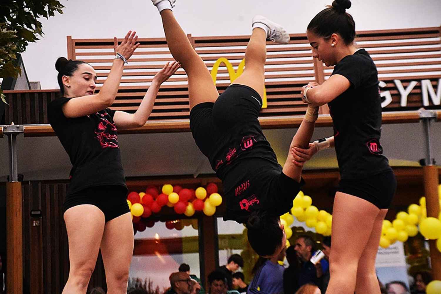 Exhibición del Club Deportivo de Gimnasia de Soria en Camaretas