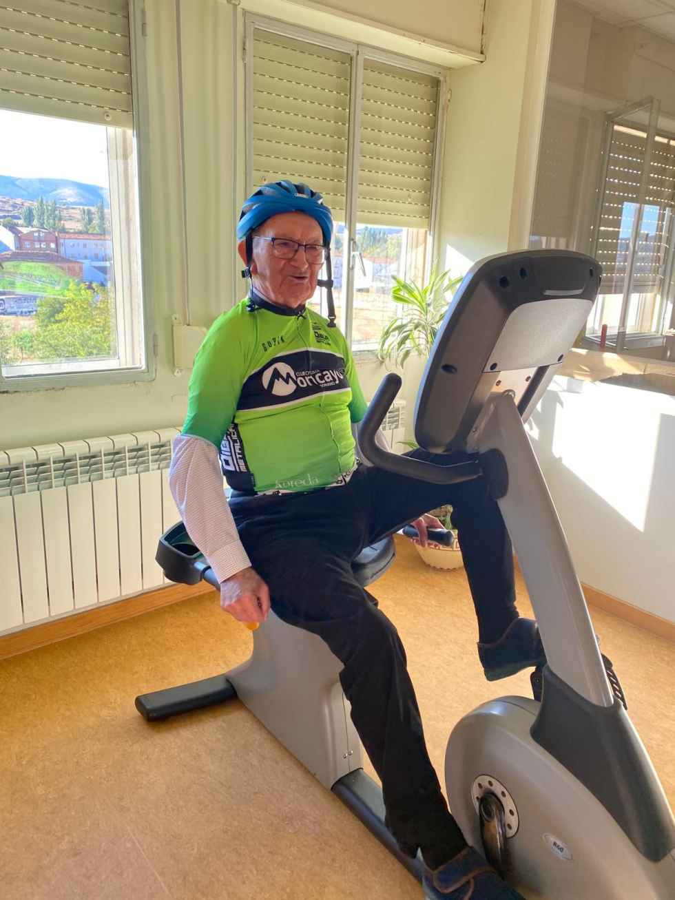 Una jornada deportiva muy especial en la residencia de mayores en Ágreda