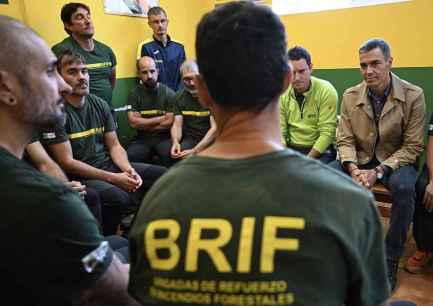 El presidente del Gobierno visita base de BRIF, de Tabuyo del Monte (León)