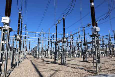 CEOE alerta sobre saturación de la red eléctrica y pide inversiones urgente
