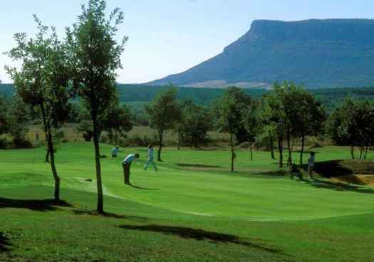 La Fundación Golf Tierras de Soria, al borde de su extinción
