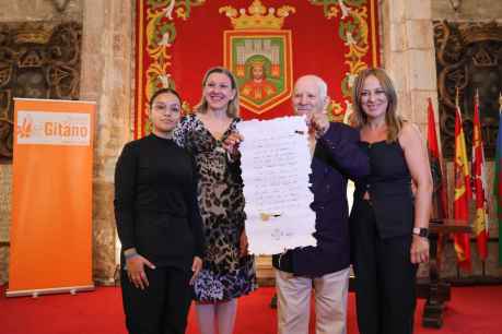 La Junta participa en VI centenario de llegada del pueblo gitano a España  
