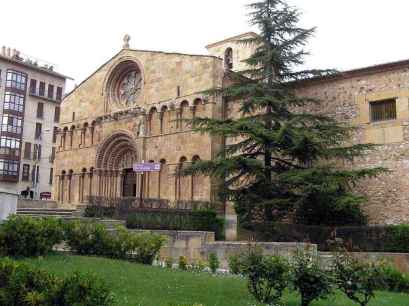 Una nueva rotonda en la travesía para proteger la iglesia de Santo Domingo